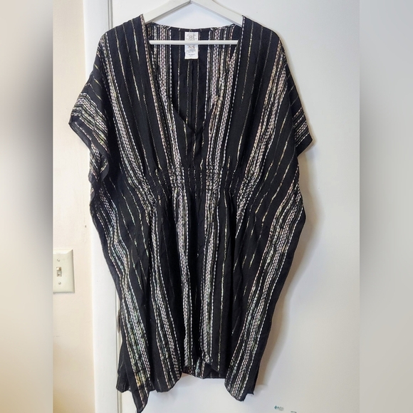 Becca Black Radiance Woven Tunic Size M - Picture 7 of 15